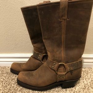 Harness 12R Frye leather boots